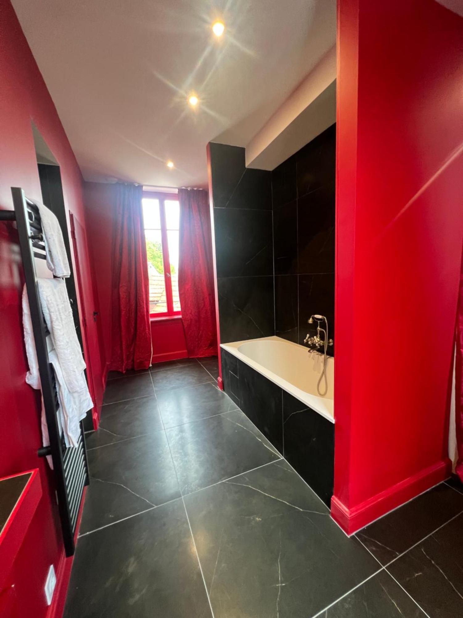 ויירזון Logis Hotel La Maison A Pan De Bois מראה חיצוני תמונה